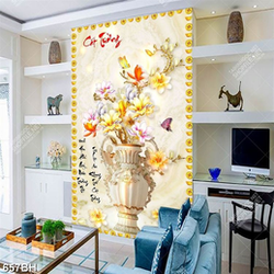 Tranh bình hoa in uv những bông mộc lan trên bàn tiệc