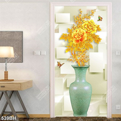 Tranh bình hoa dán tường bông hoa mẫu đơn bên chú bướm