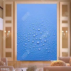 Tranh những hạt nước trên mặt kính