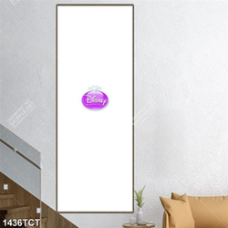 Tranh logo Disney in cửa