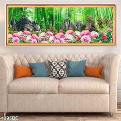 Tranh hoa mẫu đơn và tre in kính bếp