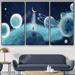 Tranh ghép bé và vũ trụ bao la