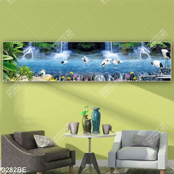 Tranh chim Hạc và thác nước in kính bếp