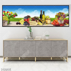 Tranh bình hoa và rượu trái cây in kính bếp