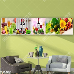 Tranh rượu và rau củ quả in kính bếp
