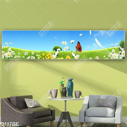 Tranh cánh đồng cỏ và hoa in kính bếp