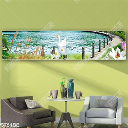 Tranh hồ nước và chim thiên nga in kính bếp