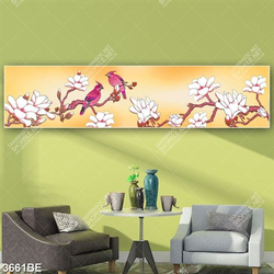 Tranh hoa mộc lan in kính bếp