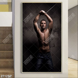 Tranh chàng trai với thân hình nam tính in uv treo spa