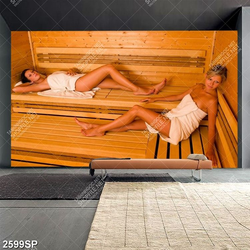 Tranh hai cô gái quấn khăn nằm trong phòng xông hơi