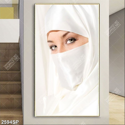 Tranh spa người đẹp trùm khăn trắng để lộ đôi mắt