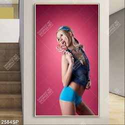 Tranh cô nàng xinh đẹp cầm kẹo mút treo spa