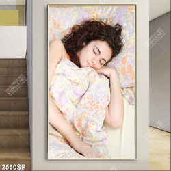 Tranh cô gái cuộn mình trong chăn ấm treo spa