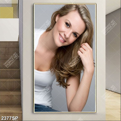 Tranh cô gái tóc vàng xinh đẹp treo tường spa