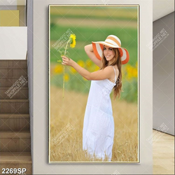 Tranh cô gái bên cánh đồng hoa hướng dương treo spa