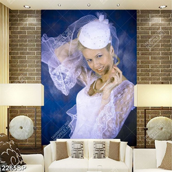 Tranh spa người đẹp mặc váy ren trắng