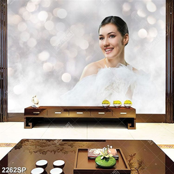 Tranh cô gái mặc váy trắng đẹp tinh khôi treo spa