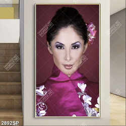 Tranh cô gái với gương đẹp cuốn hút treo spa