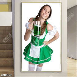 Tranh spa cô gái mặc váy xanh dễ thương