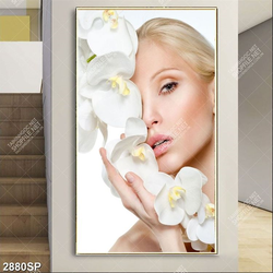 Tranh spa người đẹp bên cành hoa lan trắng