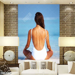 Tranh người đẹp quay lưng khoe vai trần nhìn ra biển