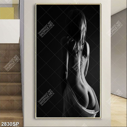 Tranh nghệ thuật thân hình gợi cảm của cô gái treo spa