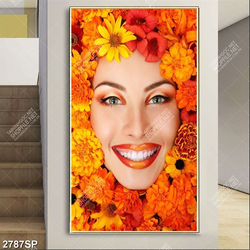 Tranh gương mặt cô gái giữa những bông hoa trang trí tường spa