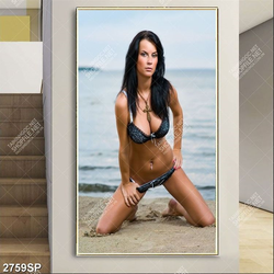 Tranh spa người mẫu bikini gợi cảm