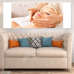 Tranh massage gương mặt cô gái treo tường spa