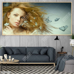 Tranh nghệ thuật treo spa cô gái tóc vàng xinh đẹp bên những cánh bướm