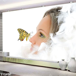 Tranh bướm vàng đậu trên chiếc mũi cô gái treo tường spa