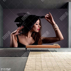 Tranh treo spa cô nàng gợi cảm