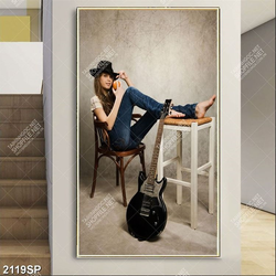 Tranh spa cô gái trẻ ngồi bên đàn ghita in canvas