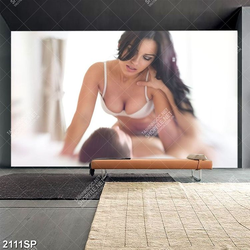 Tranh cặp đôi ôm nhau tình tứ treo spa