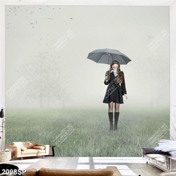 Tranh spa cô gái đứng che giữa cánh đồng cỏ