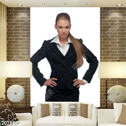 Tranh spa nữ nhân viên văn phòng xinh đẹp