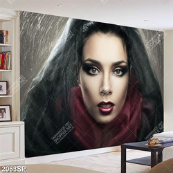 Tranh spa gương mặt xinh đẹp của cô gái