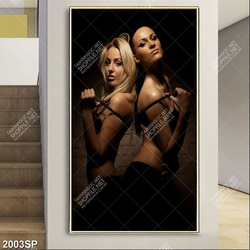 Tranh spa hai cô nàng xinh đẹp cá tính in canvas