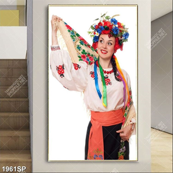 Tranh spa cô gái đội hoa trên đầu