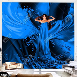 Tranh nghệ thuật treo spa cô gái mặc chiếc váy màu xanh