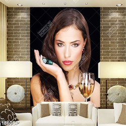 Tranh spa người đẹp cầm ly rượu vang