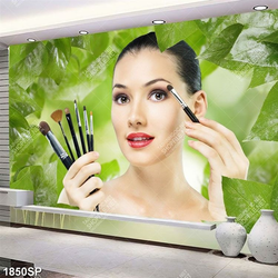 Tranh spa cô gái và những chiếc cọ trang điểm