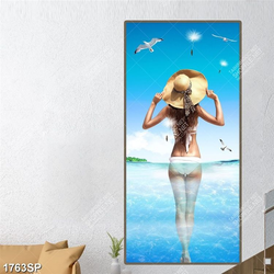 Tranh file psd cô gái mặc bikini nhín lên bầu trời