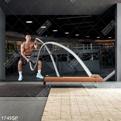 Tranh anh chàng cố gắng tập luyện trong phòng gym