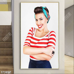 Tranh cô gái cười rạng rỡ in uv