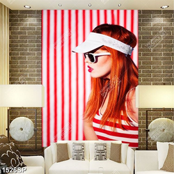 Tranh treo spa cô nàng xinh đẹp nổi bật