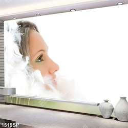 Tranh cô gái nằm êm ả bên những chiếc lông vũ