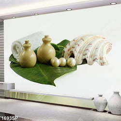 Tranh dụng cụ massage trong spa