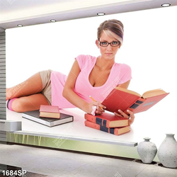 Tranh cô gái bên những cuốn sách