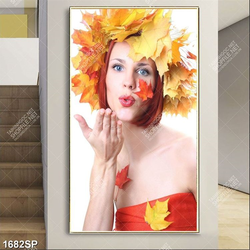 Tranh cô gái đội lá vàng mùa thu trên đầu